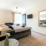 Restaurace Praha Hotell