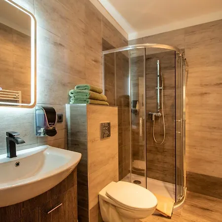 Restaurace Praha Отель *