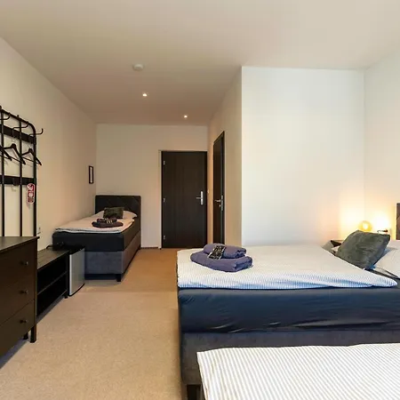 Restaurace Praha Отель *