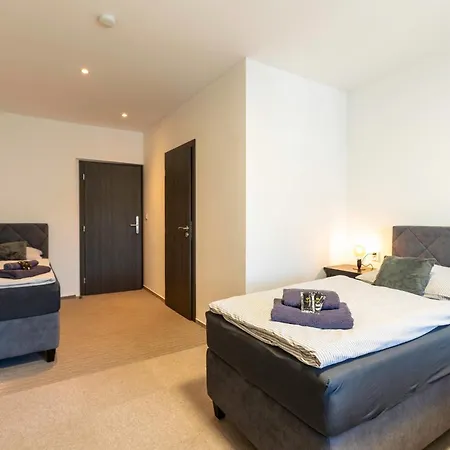 Restaurace Praha Отель Nizbor