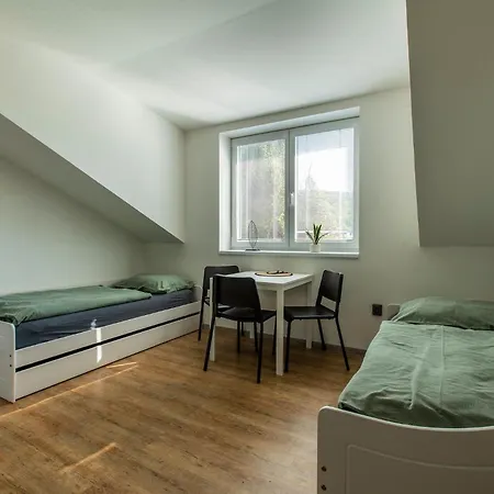 Restaurace Praha Отель *