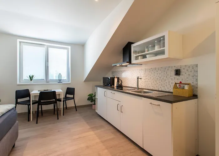 Restaurace Praha 호텔 Nizbor