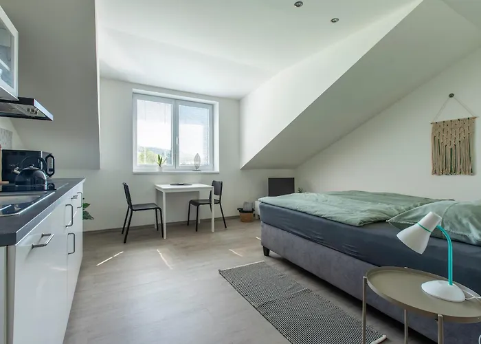 Restaurace Praha 호텔