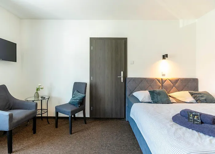 호텔 Restaurace Praha *