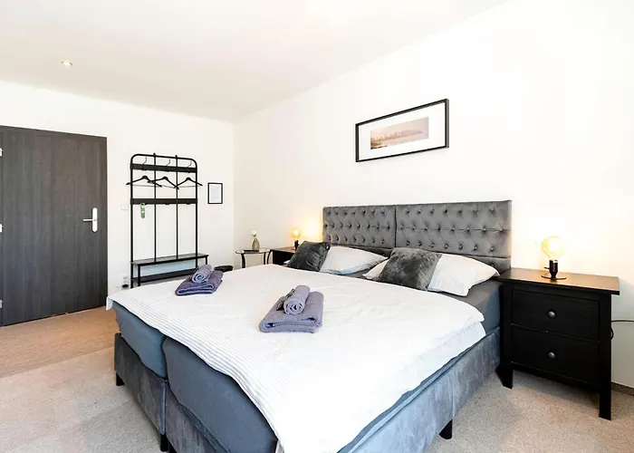 Restaurace Praha 호텔 *